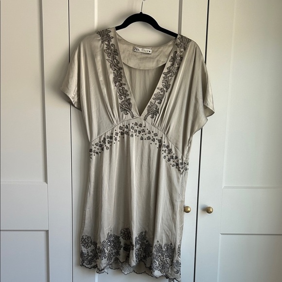 Zara Elegant Silver Embellished Dress | L - Picture 2 of 6